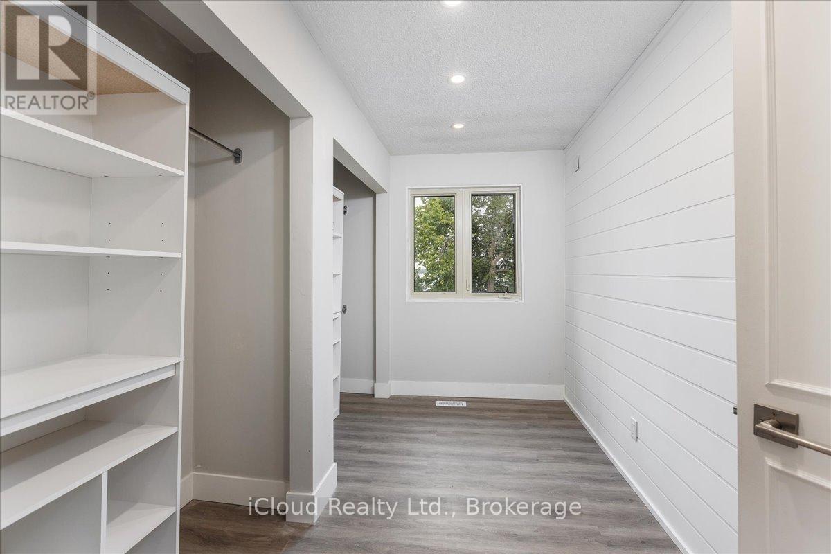 3 Davy Point Circle, Georgina, Ontario  L4P 3H1 - Photo 21 - N12674762