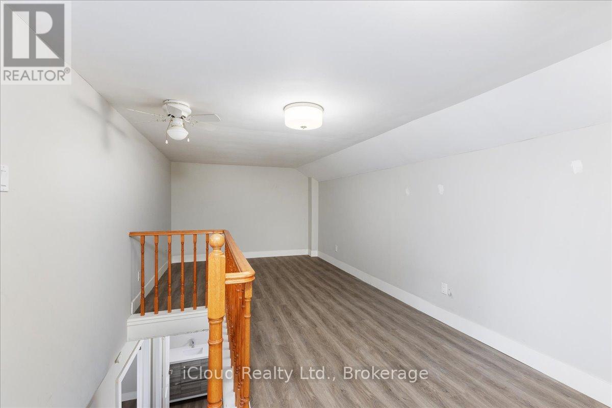 3 Davy Point Circle, Georgina, Ontario  L4P 3H1 - Photo 27 - N12674762