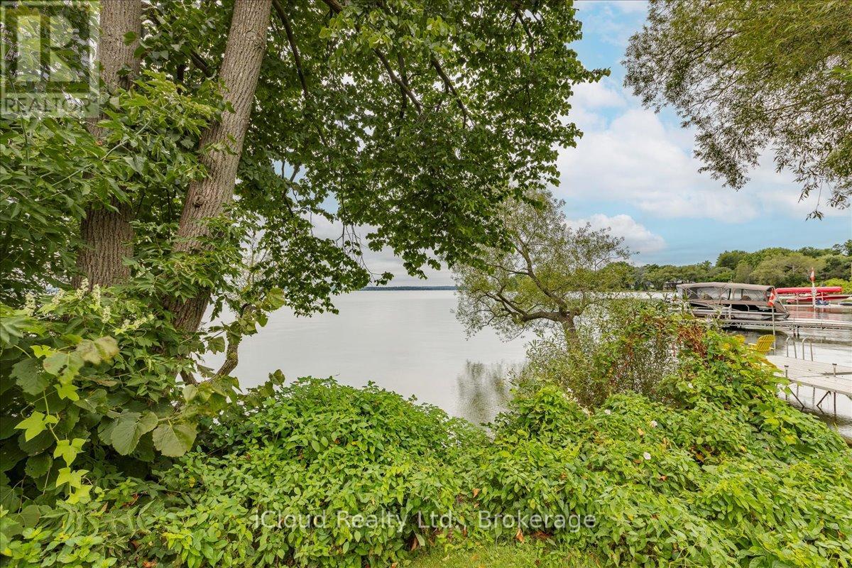 3 Davy Point Circle, Georgina, Ontario  L4P 3H1 - Photo 30 - N12674762