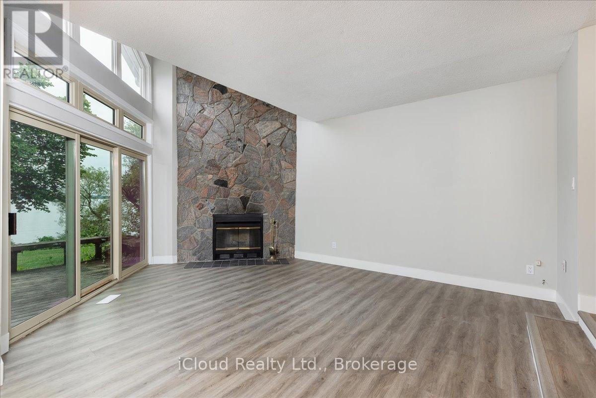 3 Davy Point Circle, Georgina, Ontario  L4P 3H1 - Photo 6 - N12674762