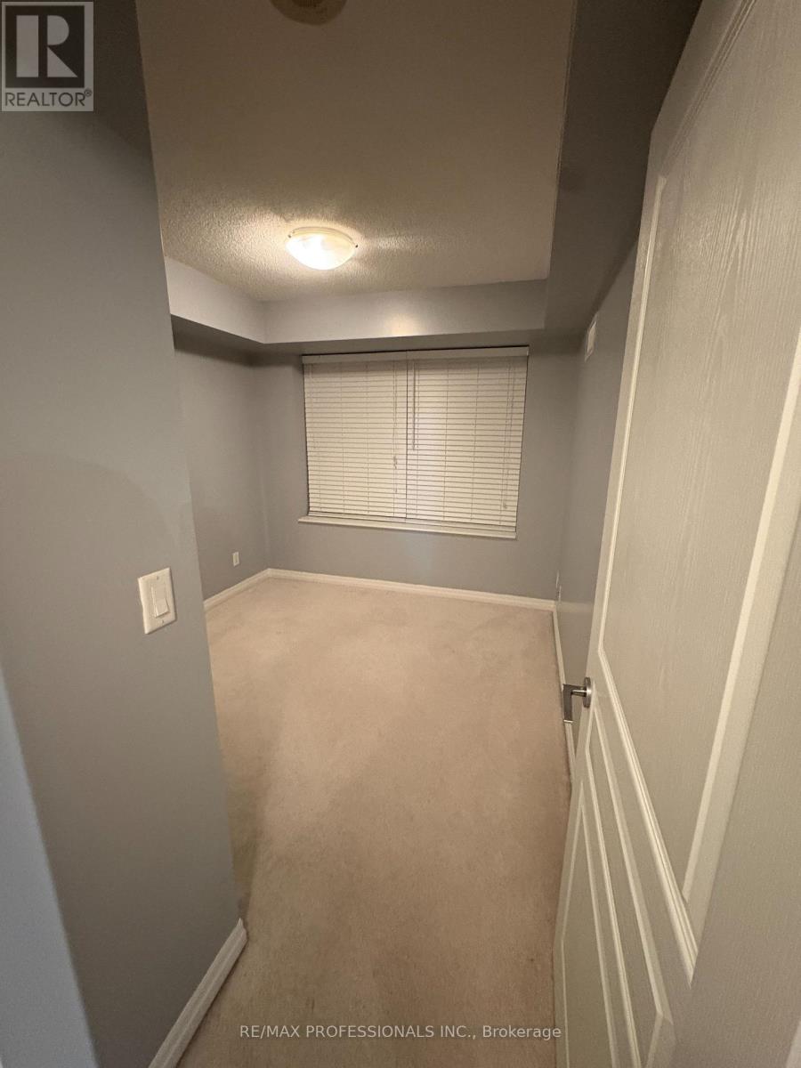 610 - 1403 Royal York Road, Toronto, Ontario  M9P 0A1 - Photo 18 - W12664236