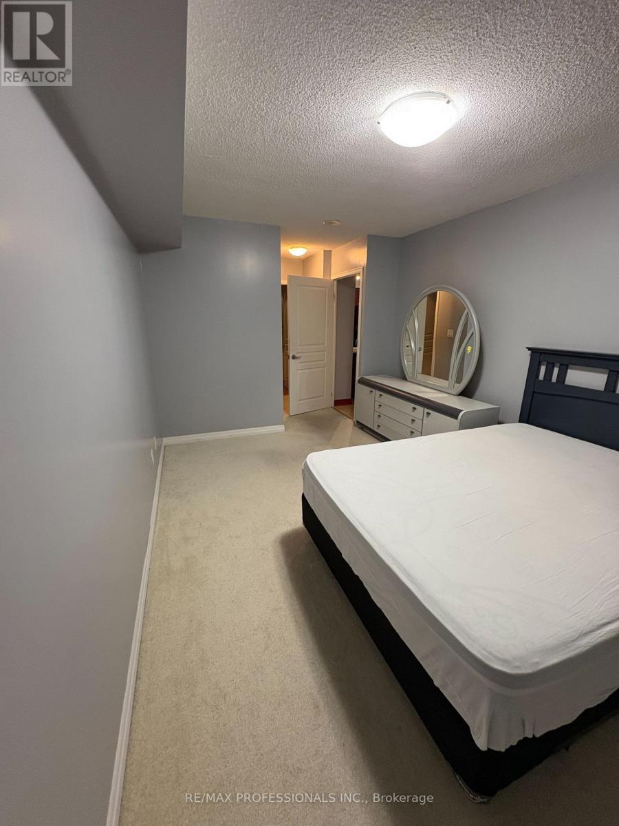 610 - 1403 Royal York Road, Toronto, Ontario  M9P 0A1 - Photo 21 - W12664236