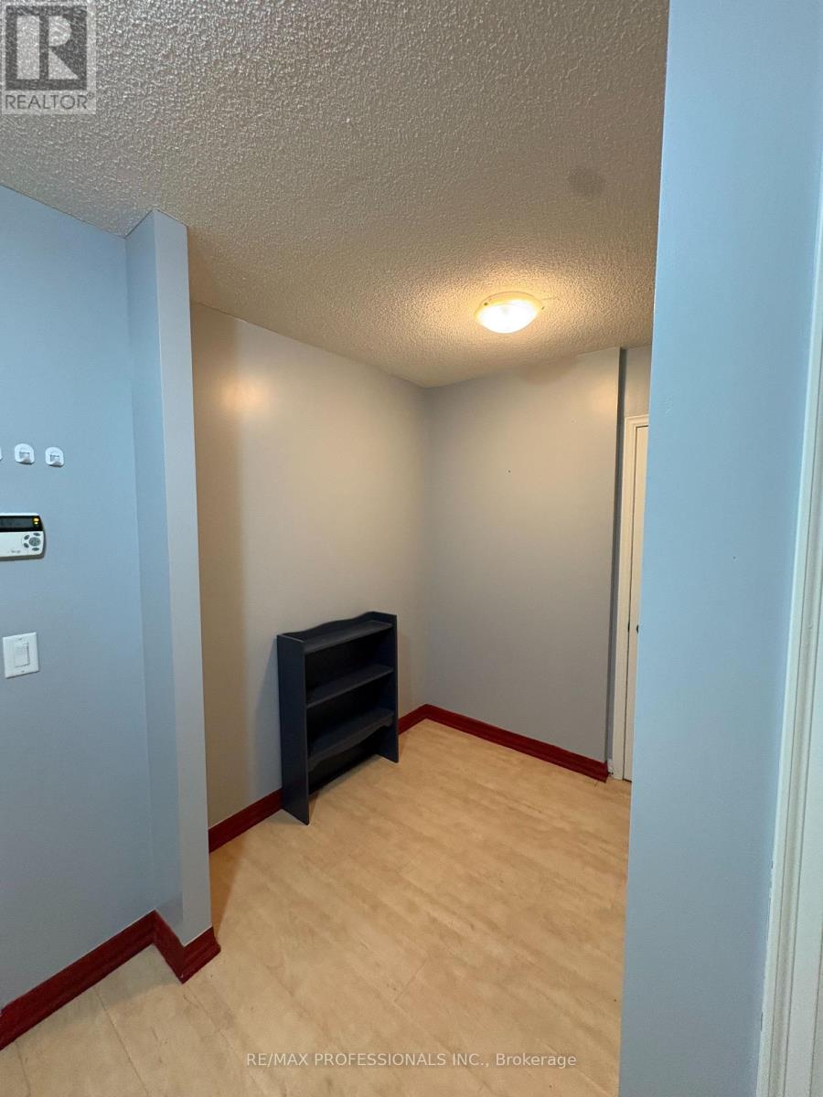 610 - 1403 Royal York Road, Toronto, Ontario  M9P 0A1 - Photo 7 - W12664236