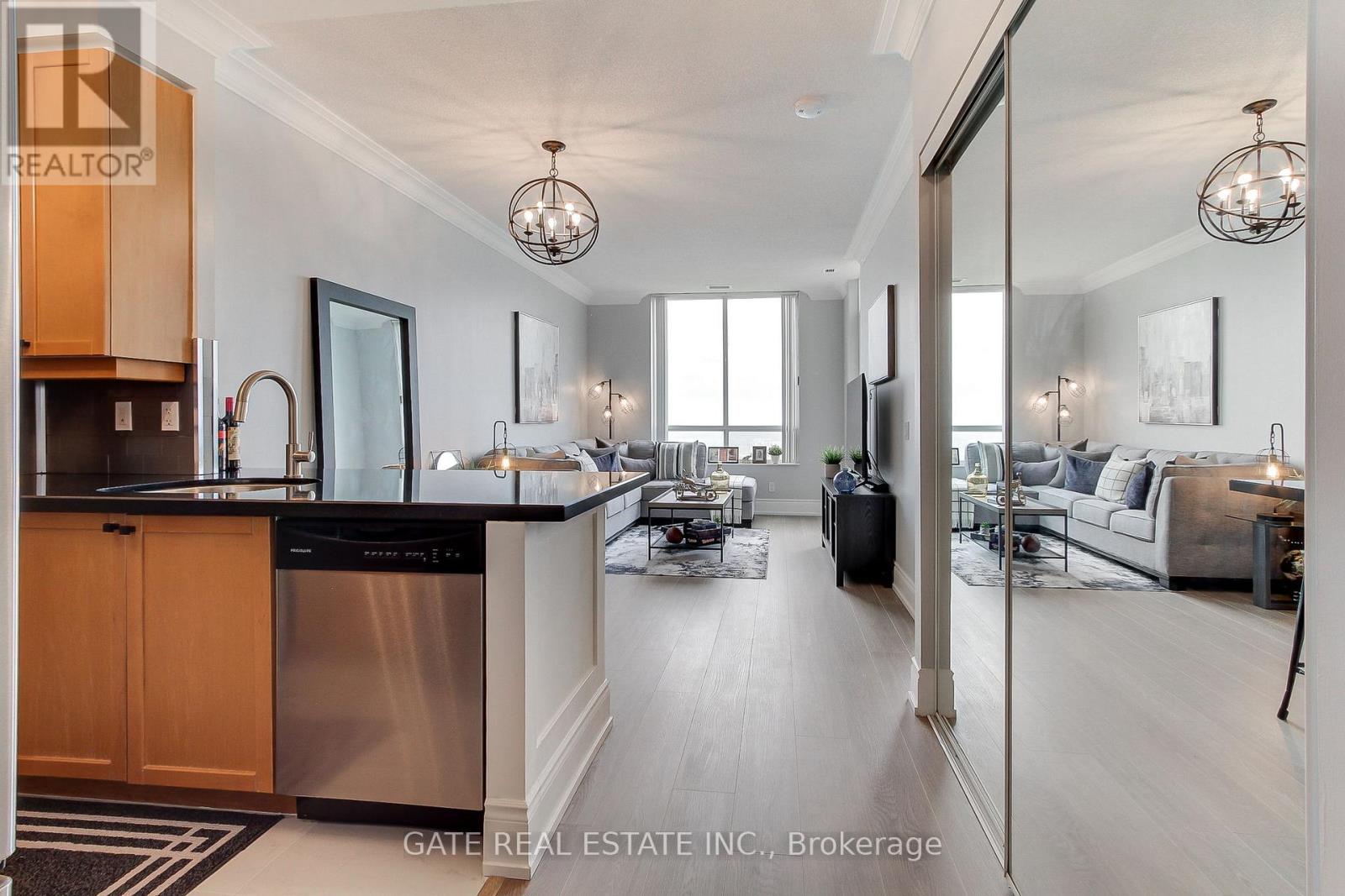 Ph31 - 700 Humberwood Boulevard, Toronto, Ontario M9W 7J4 - Photo 8 - W12674752