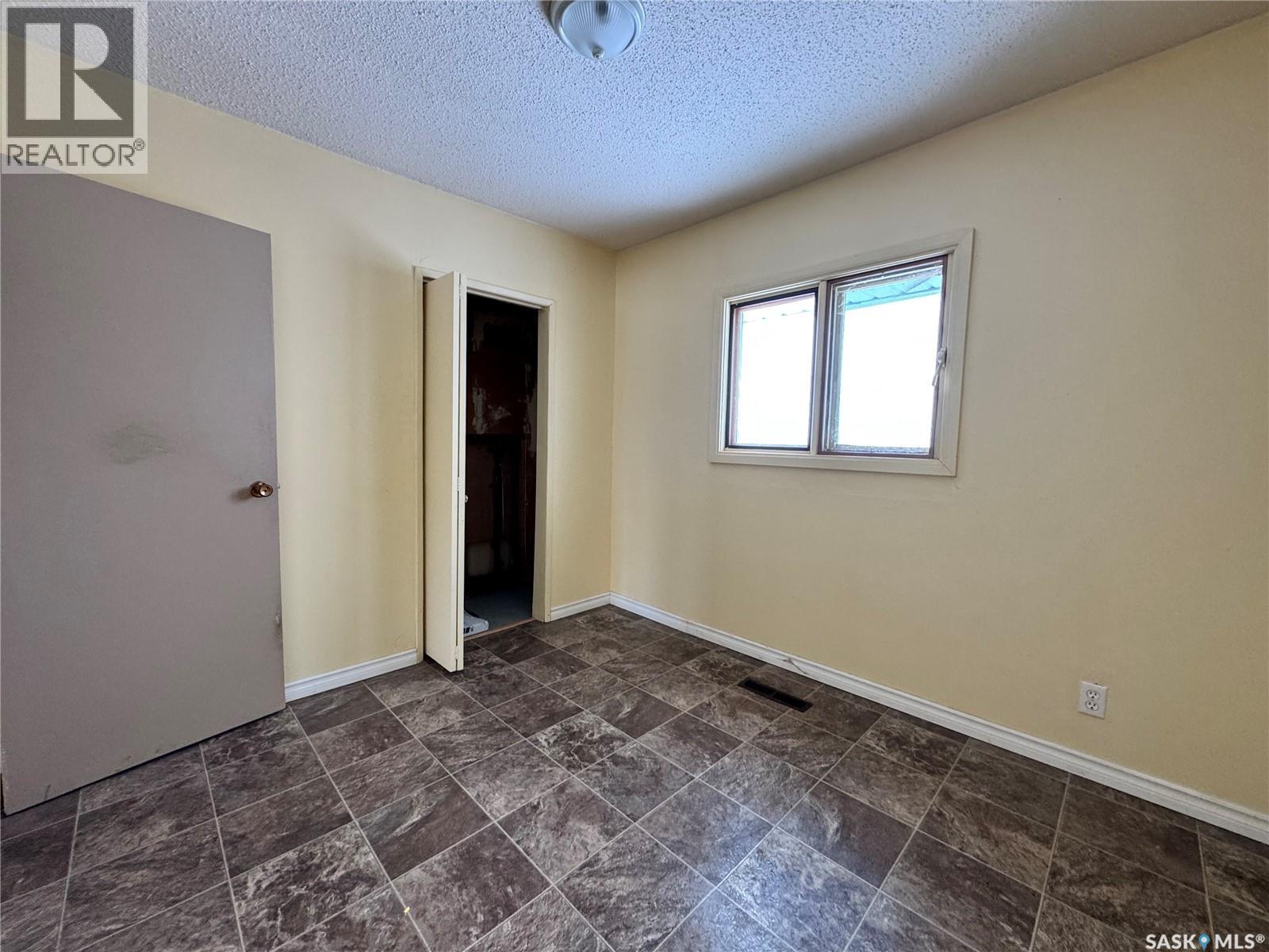 304 Carson Street, Dundurn, Saskatchewan  S0K 1K0 - Photo 14 - SK026391