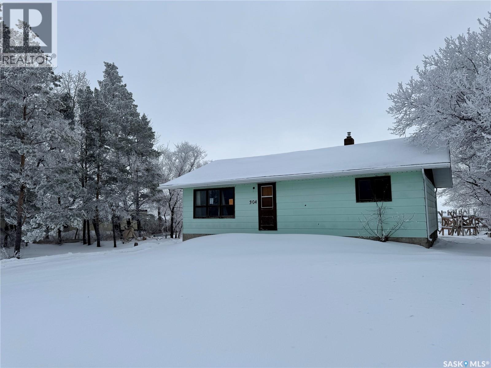 304 Carson Street, Dundurn, Saskatchewan  S0K 1K0 - Photo 2 - SK026391