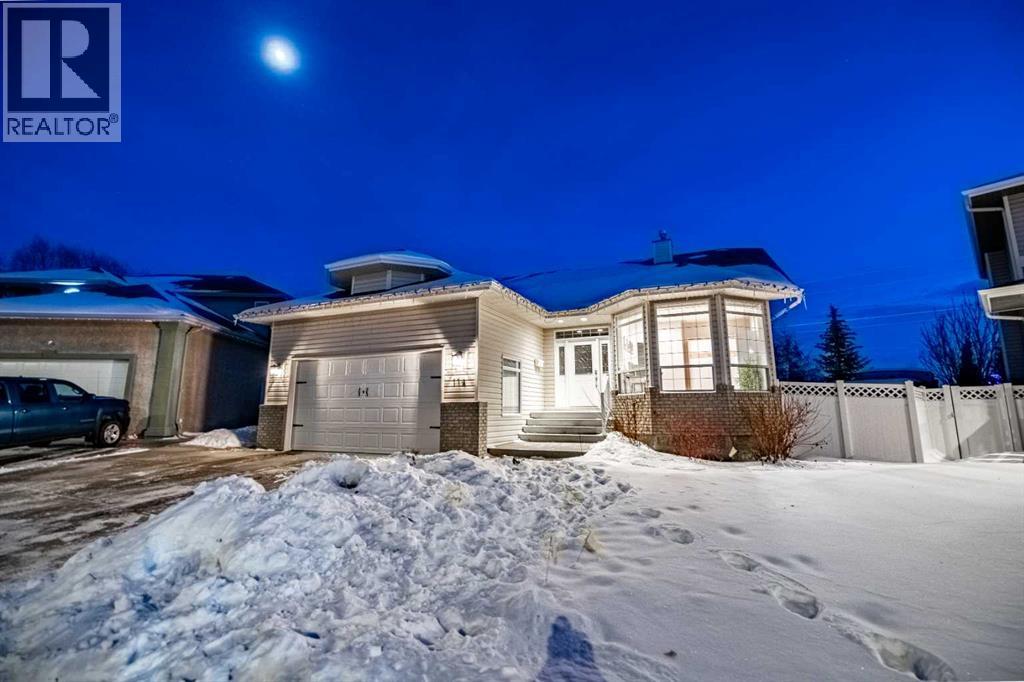 114 Alberts Close, Red Deer, Alberta  T4R 3J8 - Photo 3 - A2276421