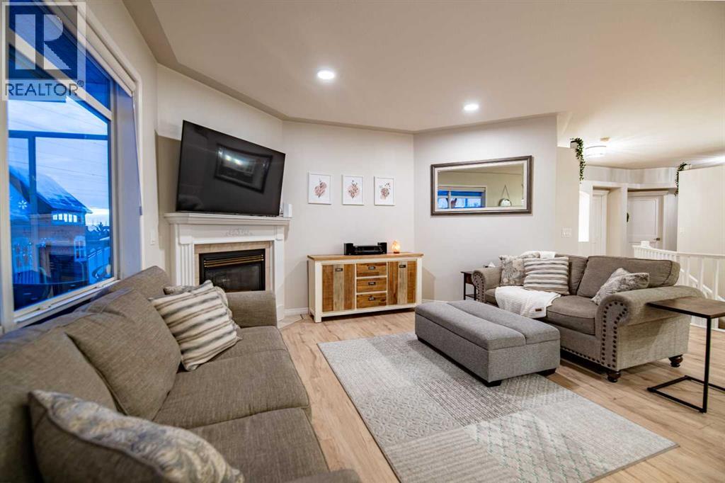 114 Alberts Close, Red Deer, Alberta  T4R 3J8 - Photo 10 - A2276421