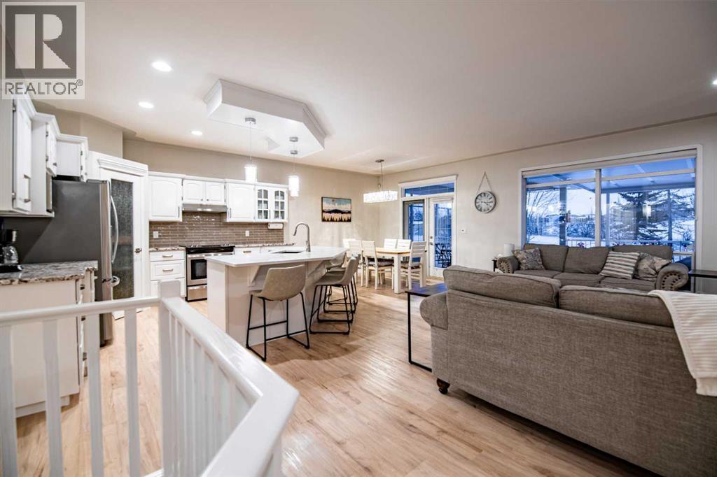 114 Alberts Close, Red Deer, Alberta  T4R 3J8 - Photo 5 - A2276421