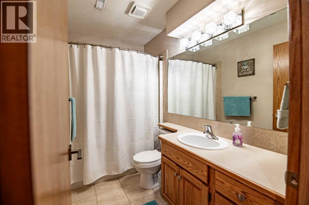 114 Alberts Close, Red Deer, Alberta  T4R 3J8 - Photo 29 - A2276421