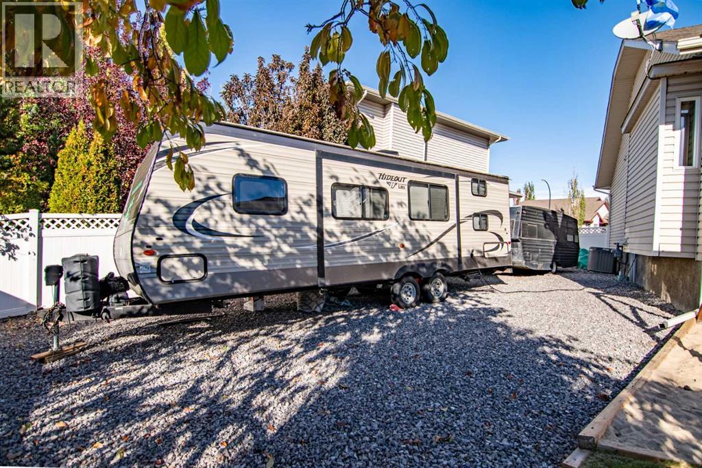 114 Alberts Close, Red Deer, Alberta  T4R 3J8 - Photo 39 - A2276421