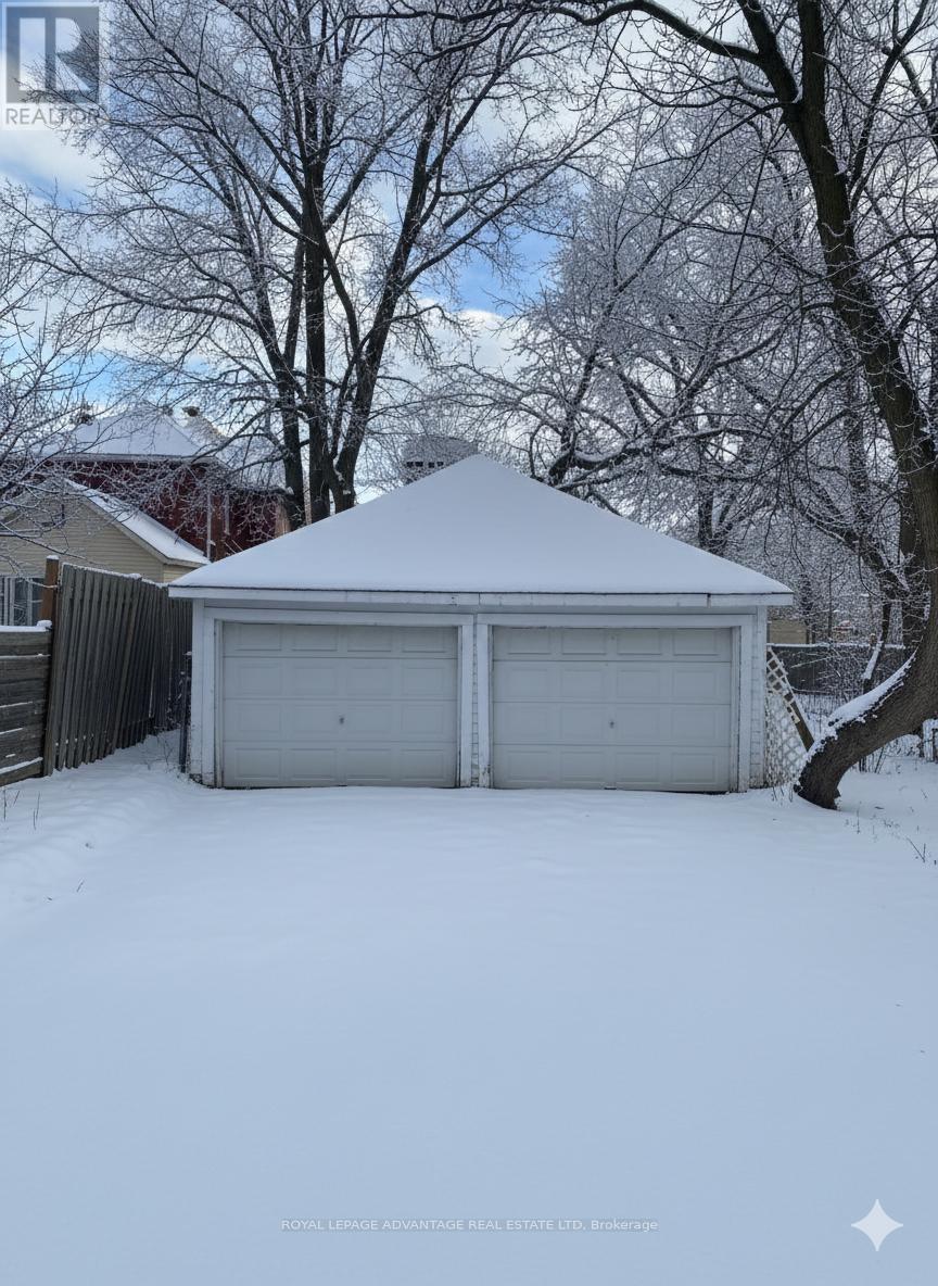 28 Mcewen Avenue, Smiths Falls, Ontario  K7A 2K4 - Photo 4 - X12674768