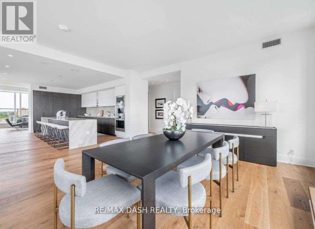 806 - 151 Avenue Road, Toronto, Ontario  M5R 2H7 - Photo 18 - C12674774