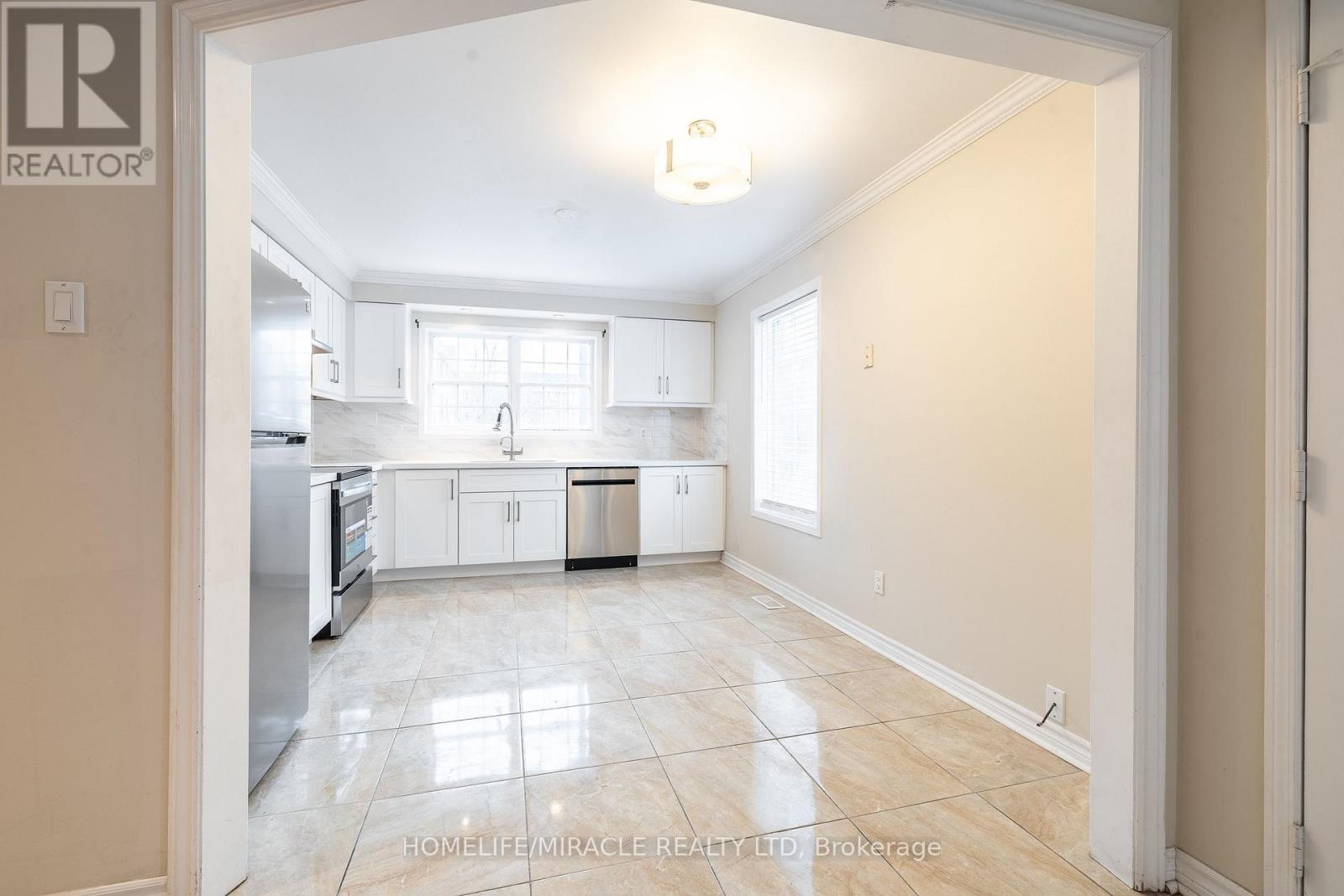 8 - 6860 Meadowvale Town Centre Circle, Mississauga, Ontario  L5N 7T4 - Photo 5 - W12673772