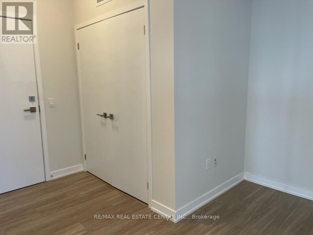 2020 - 4055 Parkside Village Drive, Mississauga, Ontario  L5B 0K8 - Photo 2 - W12674778