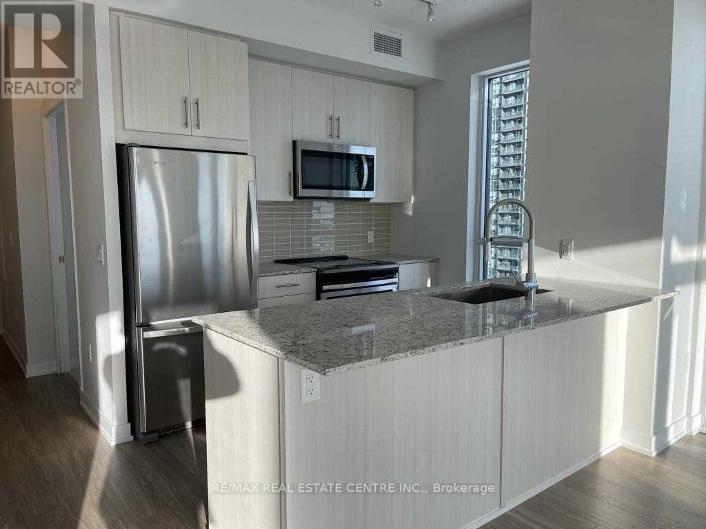 2020 - 4055 Parkside Village Drive, Mississauga, Ontario  L5B 0K8 - Photo 5 - W12674778