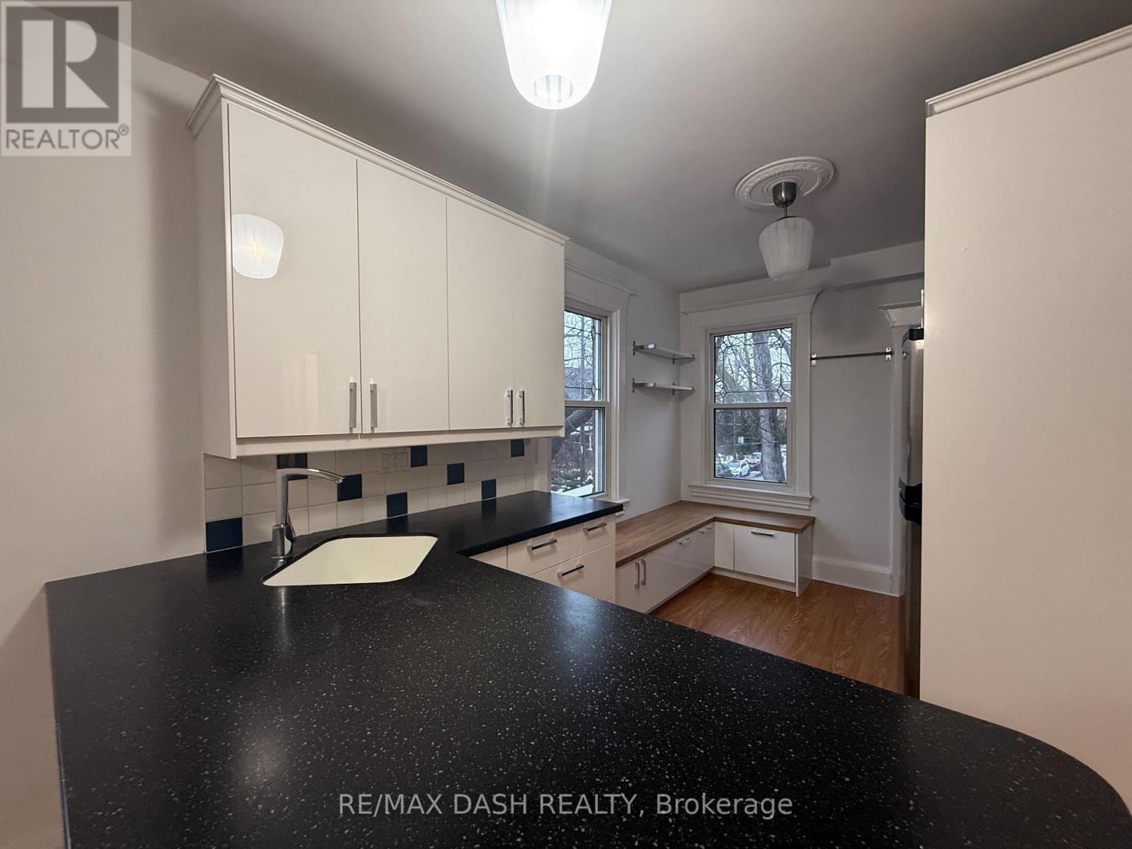 Upper - 54 Galley Avenue, Toronto, Ontario  M6R 1G8 - Photo 11 - W12674798