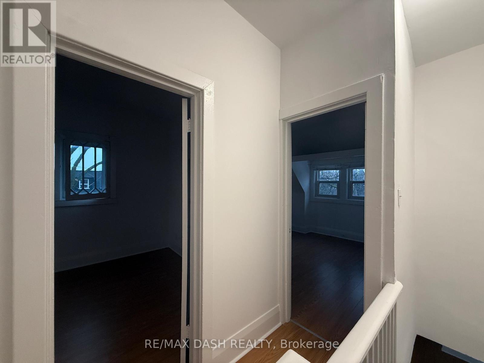 Upper - 54 Galley Avenue, Toronto, Ontario  M6R 1G8 - Photo 22 - W12674798