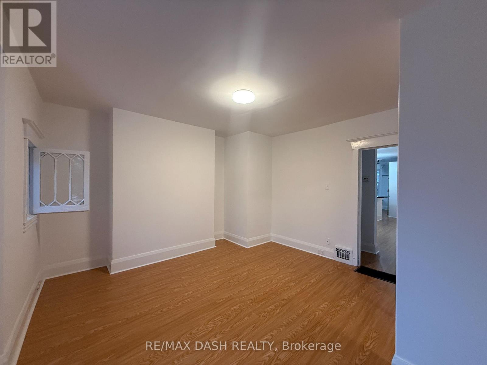 Upper - 54 Galley Avenue, Toronto, Ontario  M6R 1G8 - Photo 29 - W12674798