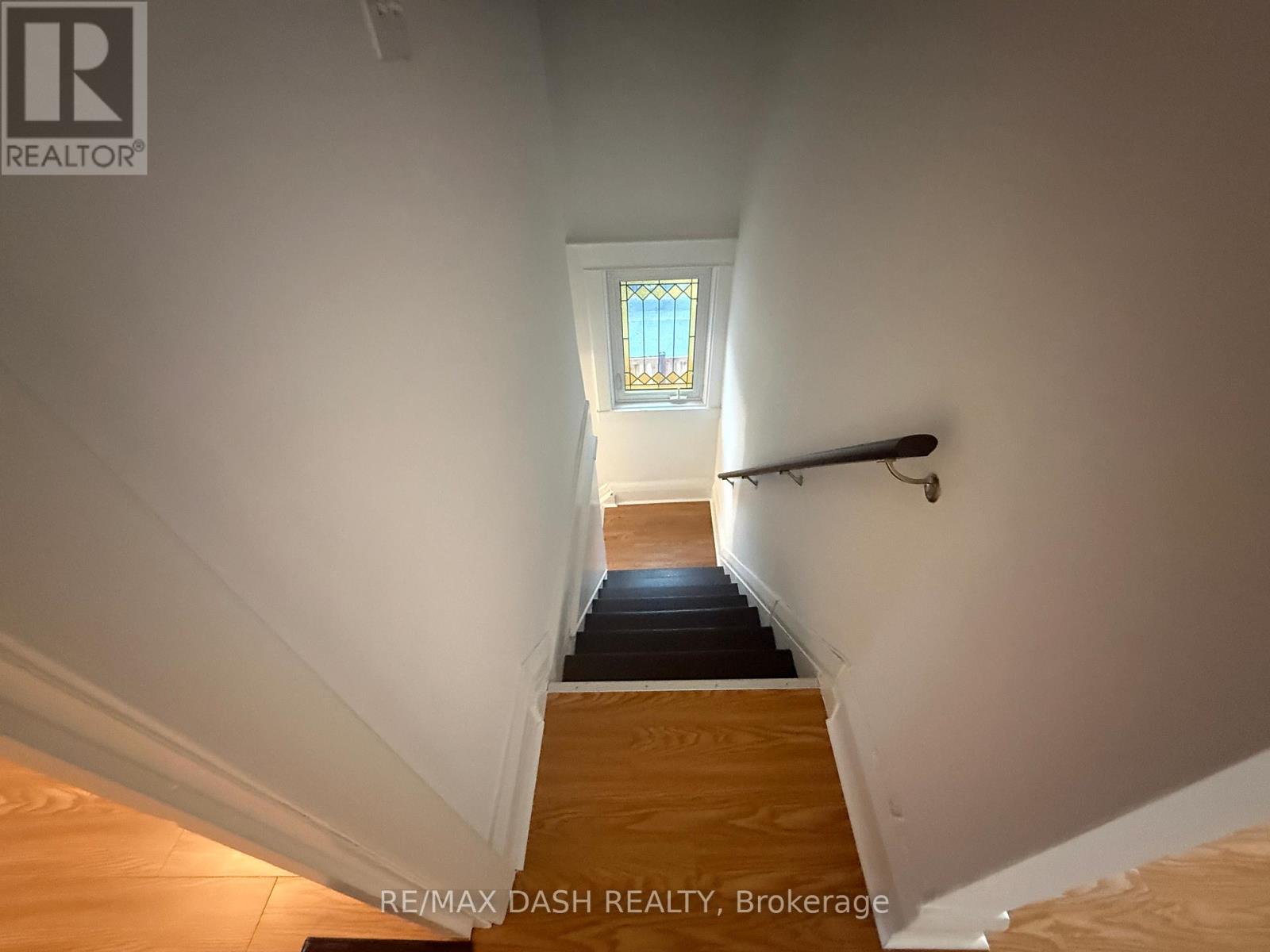 Upper - 54 Galley Avenue, Toronto, Ontario  M6R 1G8 - Photo 30 - W12674798
