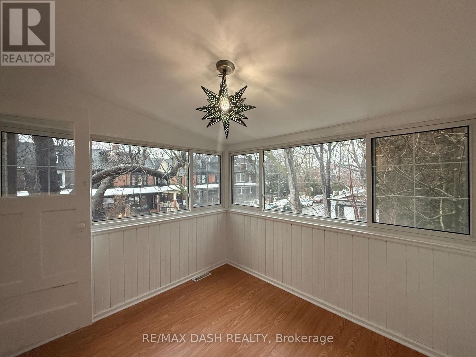 Upper - 54 Galley Avenue, Toronto, Ontario  M6R 1G8 - Photo 36 - W12674798