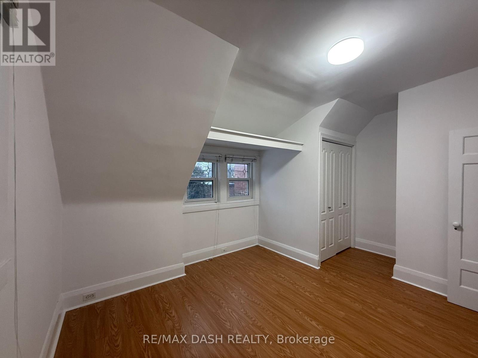 Upper - 54 Galley Avenue, Toronto, Ontario  M6R 1G8 - Photo 38 - W12674798