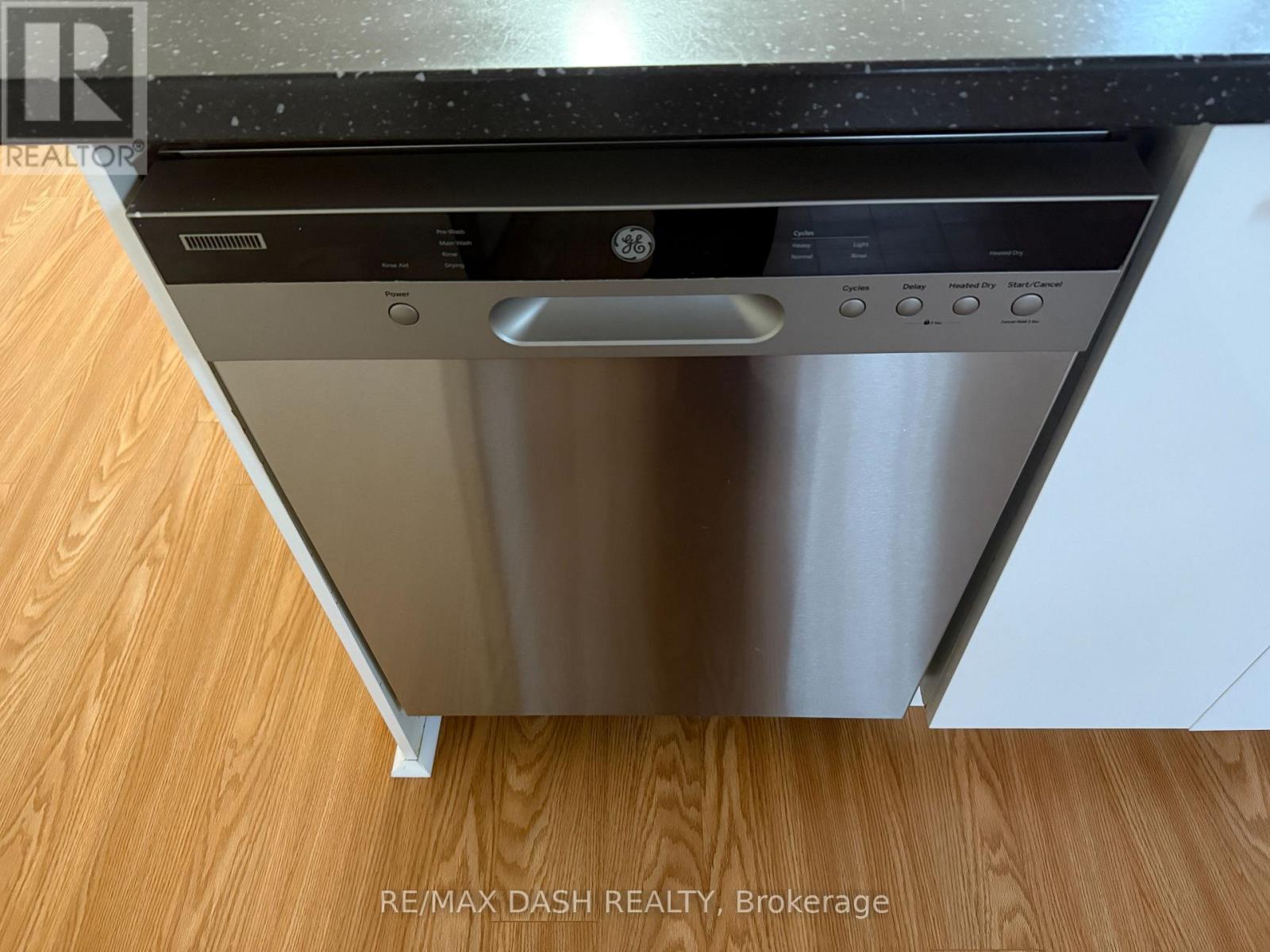 Upper - 54 Galley Avenue, Toronto, Ontario  M6R 1G8 - Photo 41 - W12674798