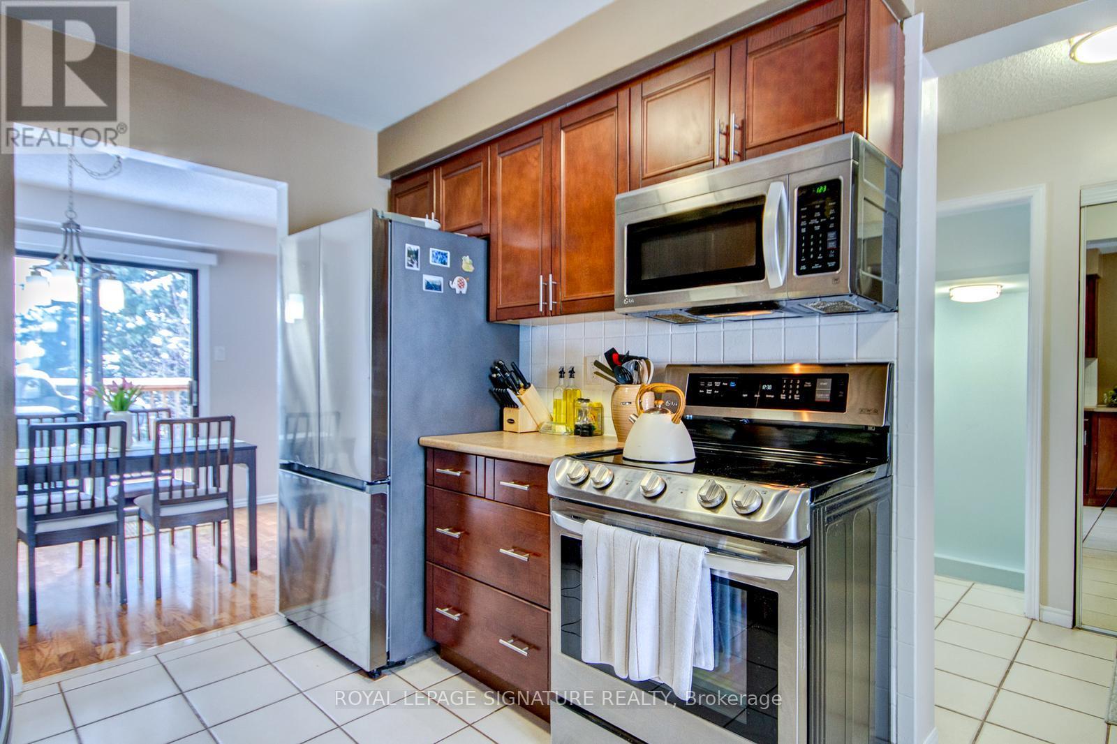 36 Rawling Crescent, Brampton, Ontario  L6Z 1N8 - Photo 12 - W12674814