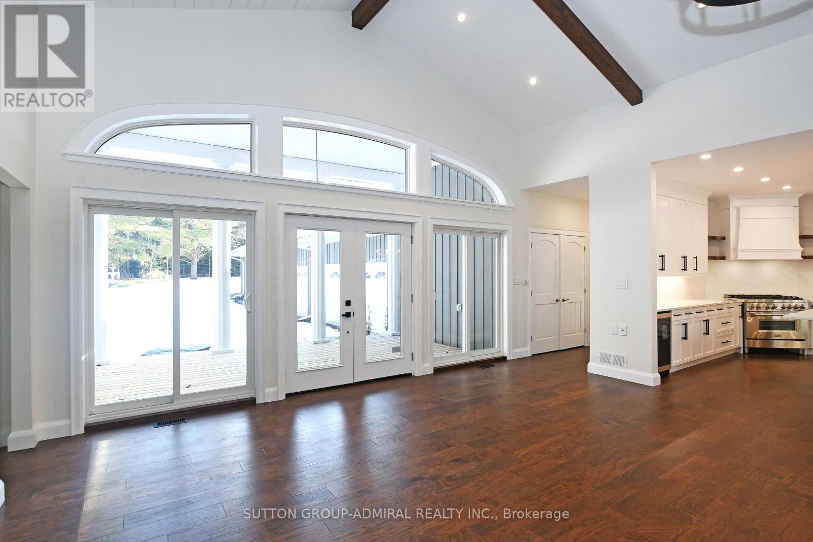 308 Indian Point Road, Kawartha Lakes, Ontario  K0M 1K0 - Photo 2 - X12674792