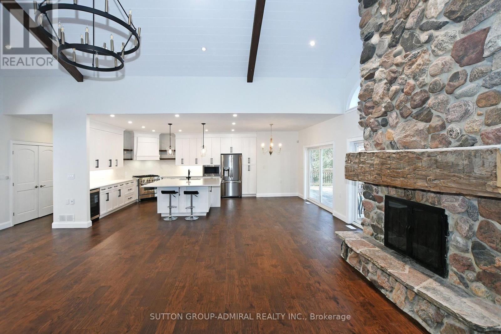 308 Indian Point Road, Kawartha Lakes, Ontario  K0M 1K0 - Photo 6 - X12674792