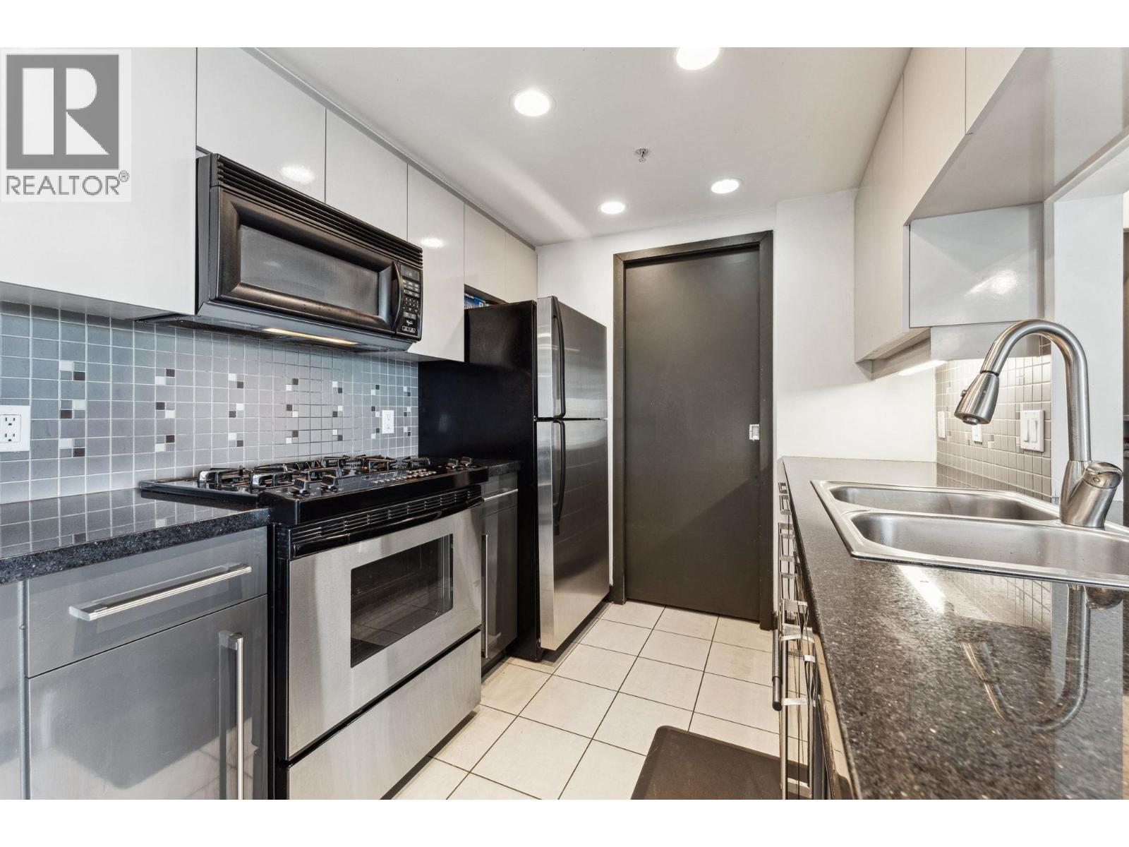 2201 1408 Strathmore Mews, Vancouver, British Columbia  V6Z 3A9 - Photo 3 - R3070227