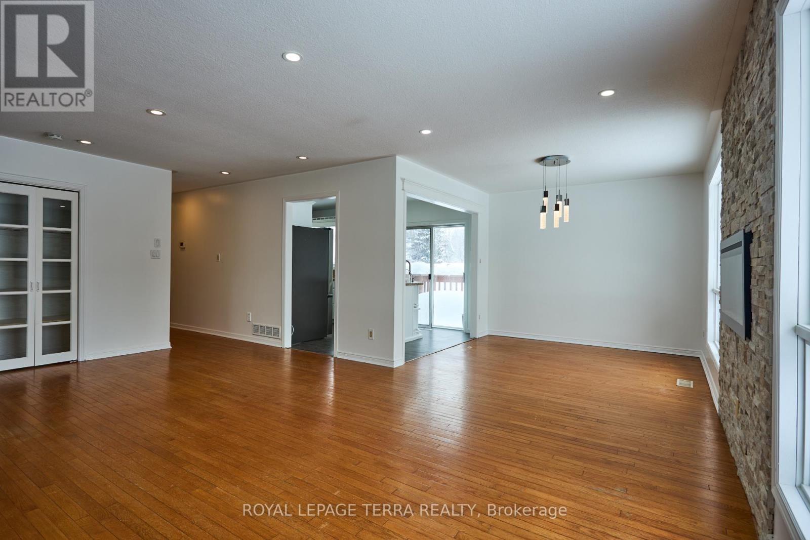 326 Little Avenue, Barrie, Ontario  L4N 2Z6 - Photo 8 - S12674826