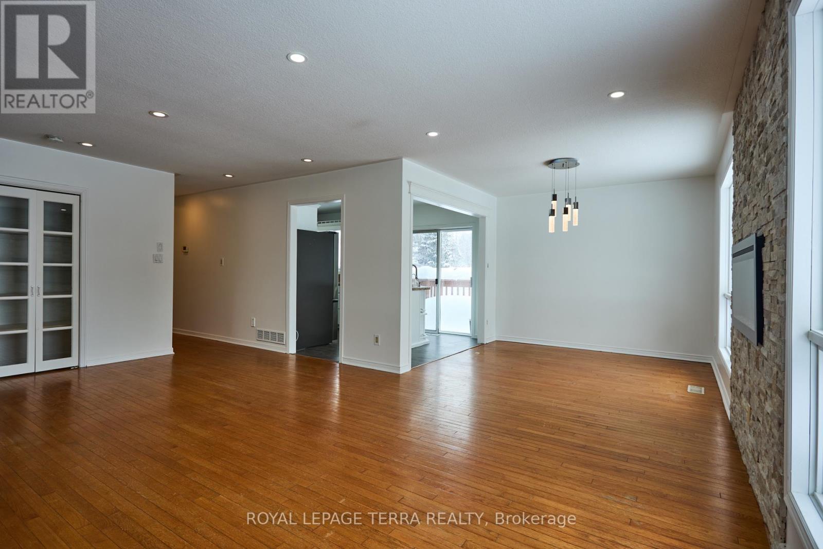 326 Little Avenue, Barrie, Ontario  L4N 2Z6 - Photo 9 - S12674826