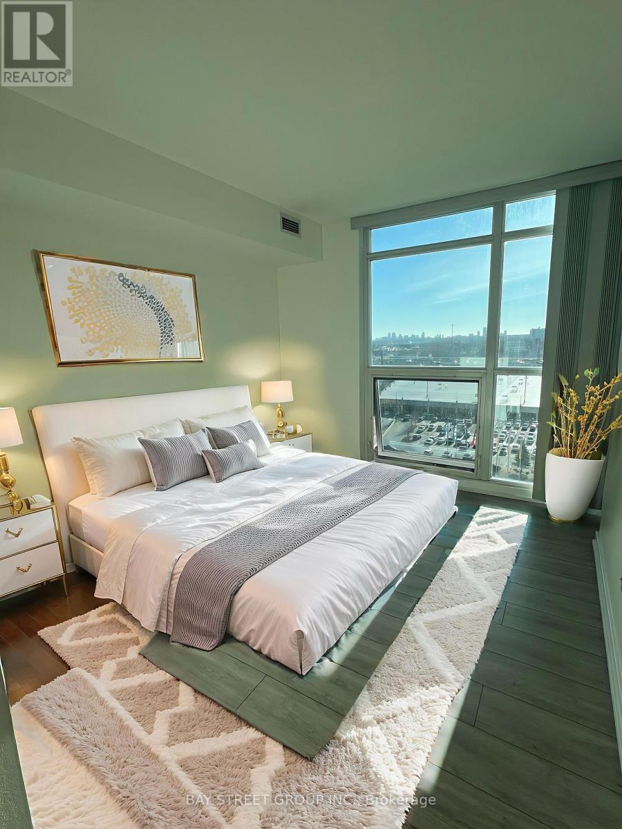 1111 - 33 Singer Court, Toronto, Ontario  M2K 0B4 - Photo 3 - C12661060