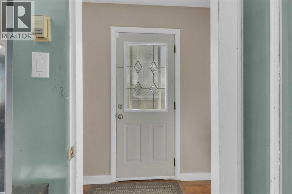 5006 55 Avenue, Ponoka, Alberta  T4J 1H3 - Photo 5 - A2258795