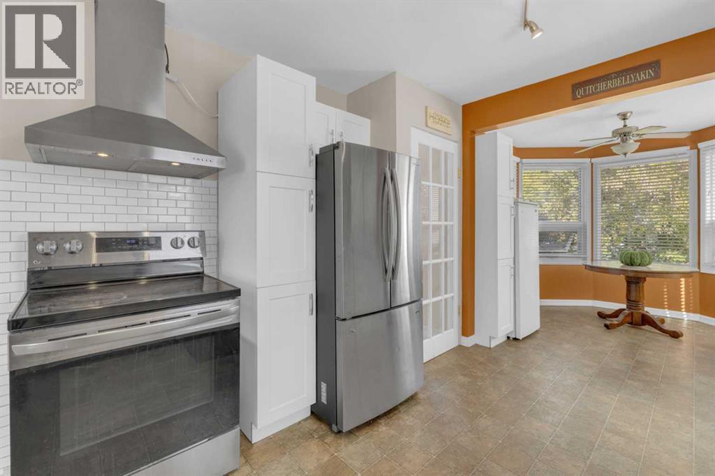 5006 55 Avenue, Ponoka, Alberta  T4J 1H3 - Photo 11 - A2258795