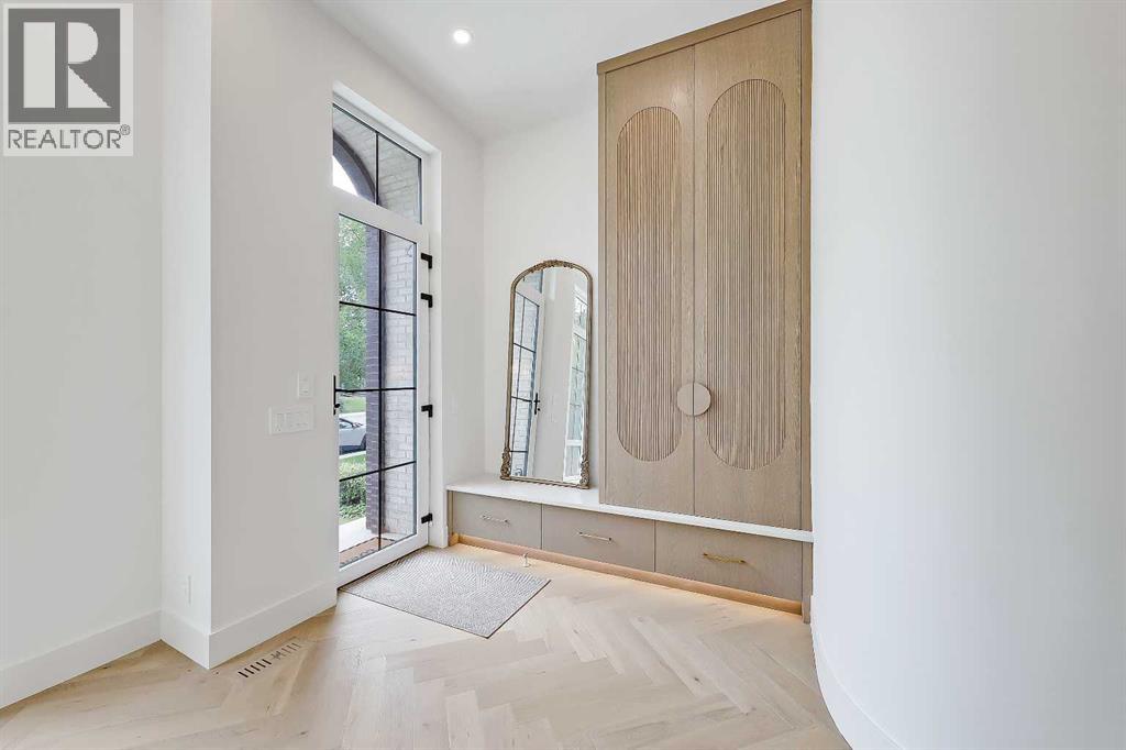 2322 54 Avenue Sw, Calgary, Alberta  T3E 1M1 - Photo 3 - A2274312