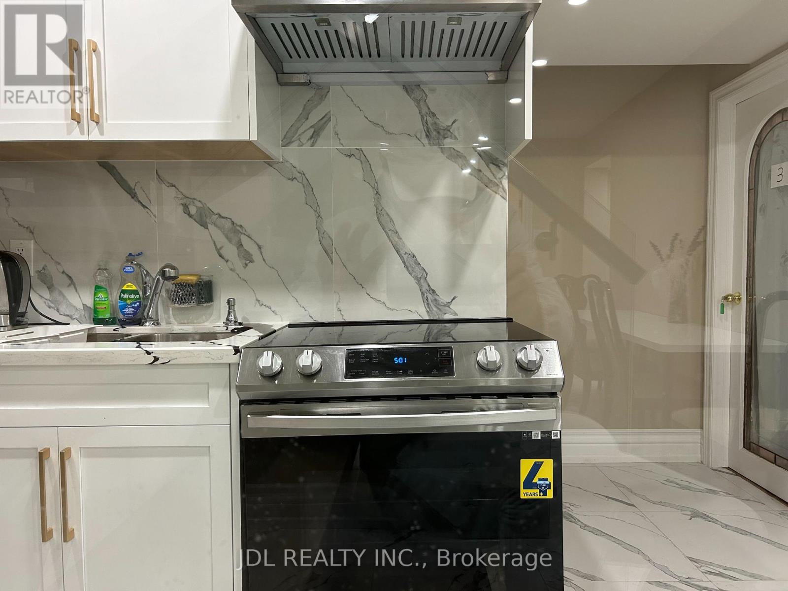 Room 5 - 62 Banstock  Dr Drive, Toronto, Ontario  M2K 2H6 - Photo 5 - C12674842