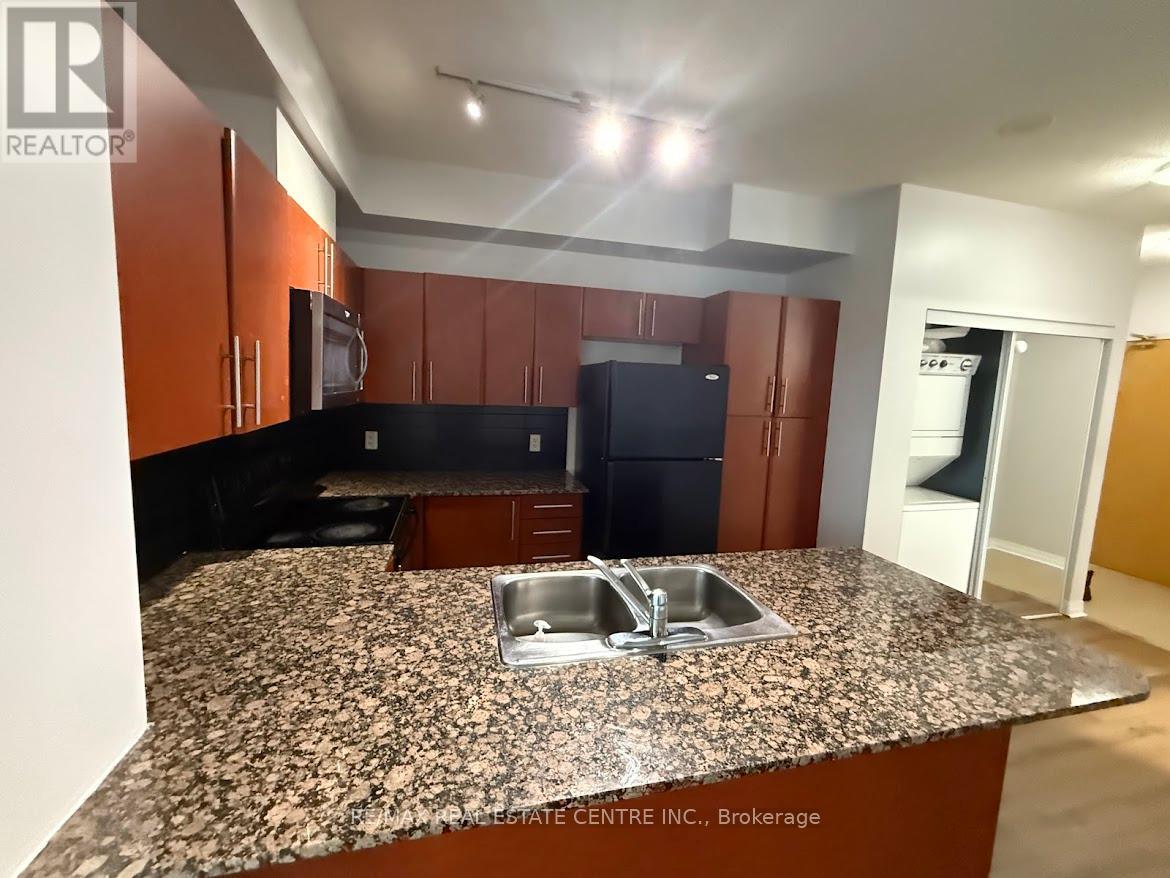 1002 - 3515 Kariya Dr Drive, Mississauga, Ontario  L5B 0C1 - Photo 8 - W12637656