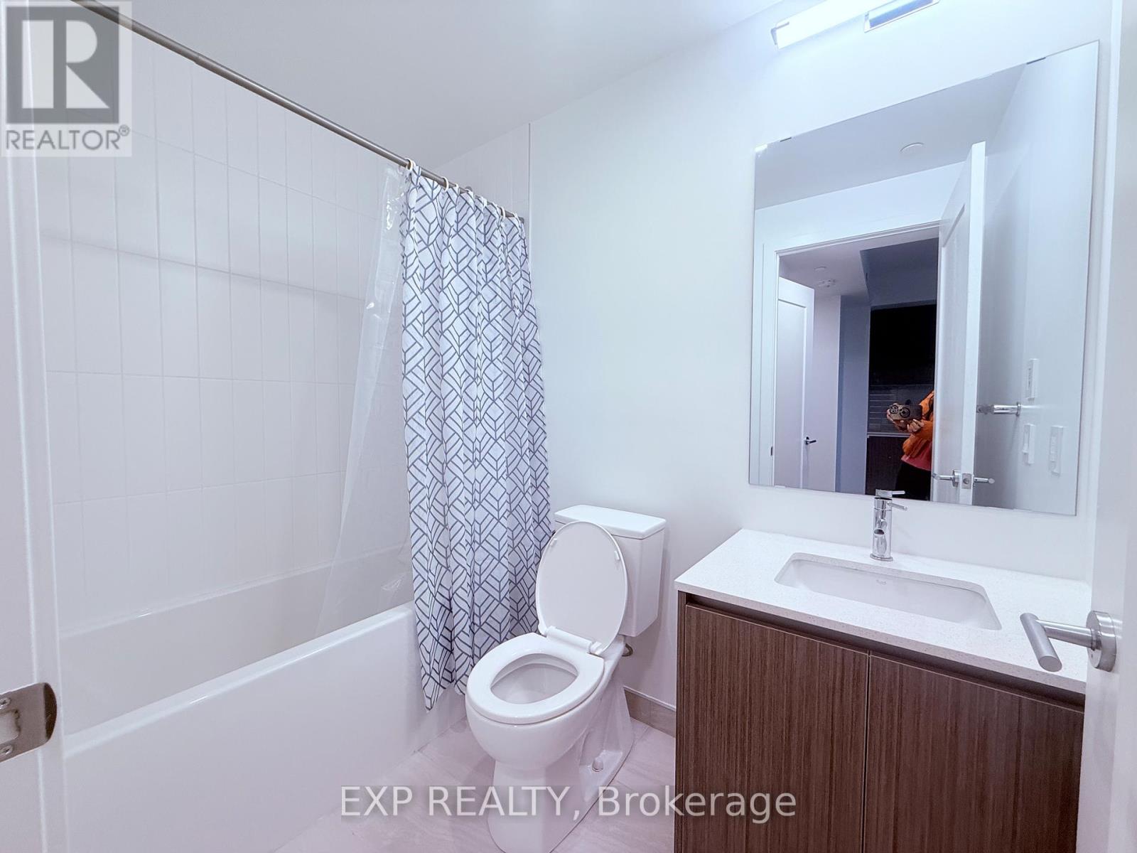 614 - 801 The Queensway W, Toronto, Ontario  M8Z 1N4 - Photo 11 - W12674840