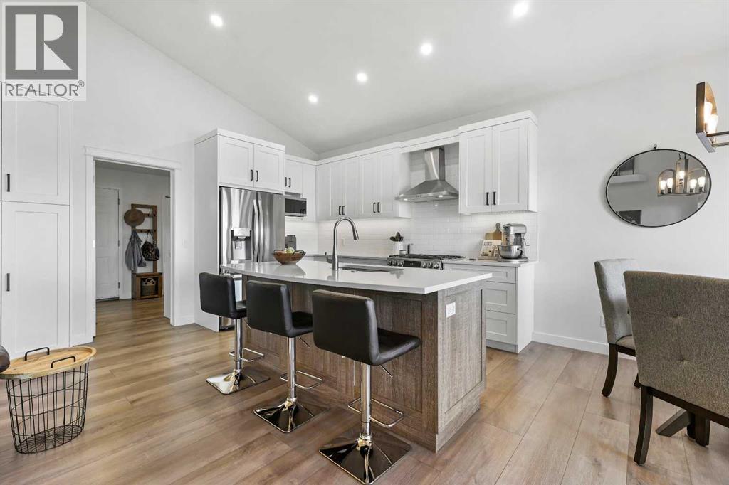 100 Hillcrest Boulevard, Strathmore, Alberta  T1P 0A4 - Photo 12 - A2271757