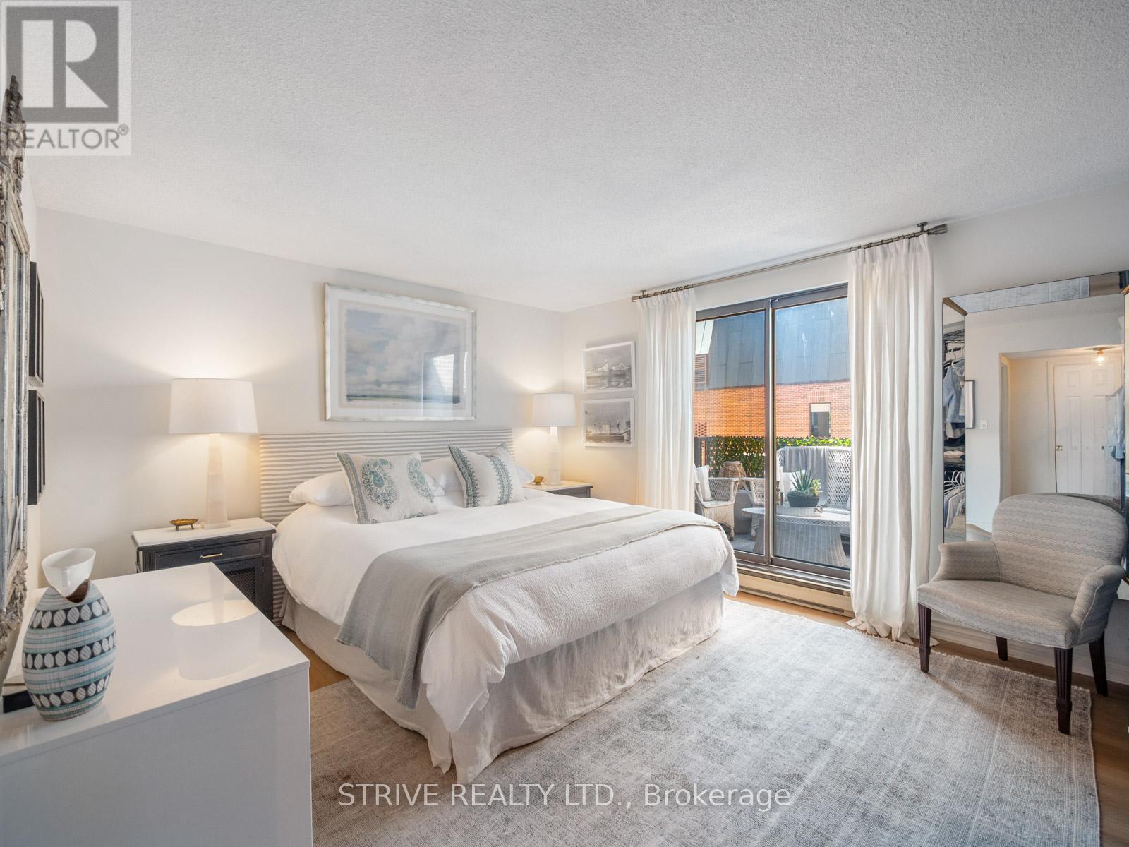 610 - 100 Lakeshore Road E, Oakville, Ontario  L6J 6M9 - Photo 26 - W12674854