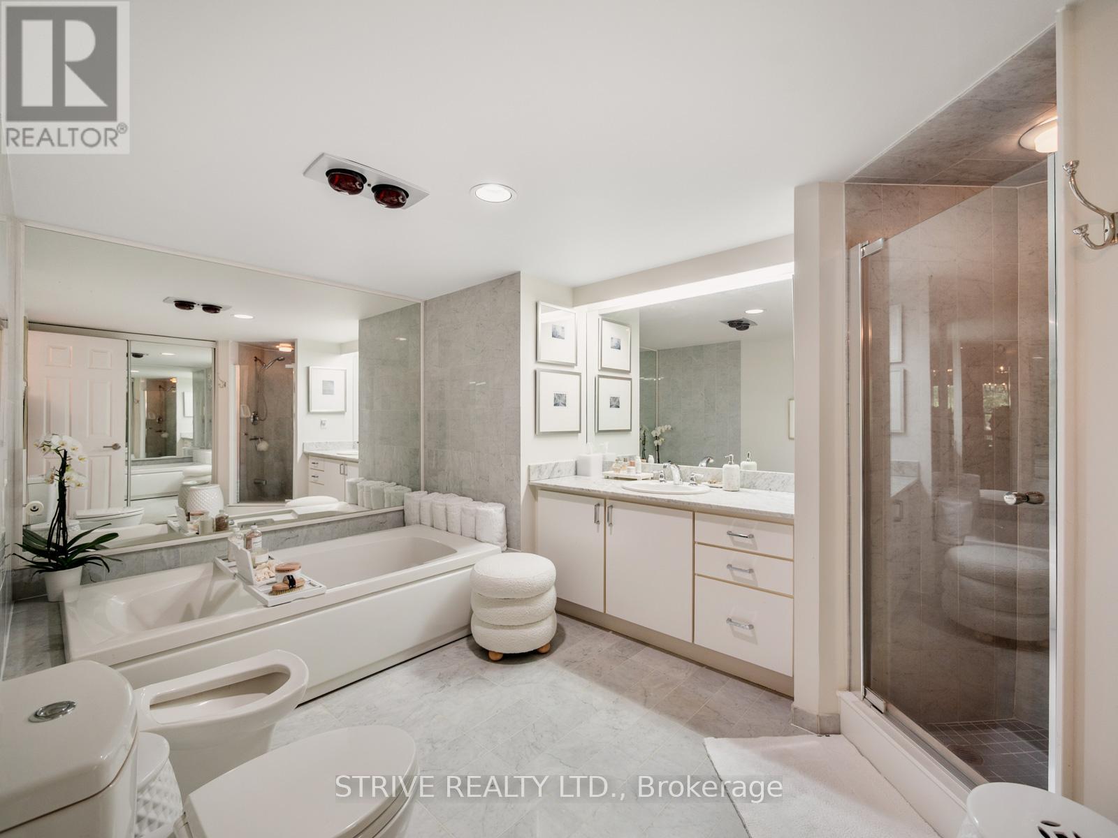 610 - 100 Lakeshore Road E, Oakville, Ontario  L6J 6M9 - Photo 27 - W12674854