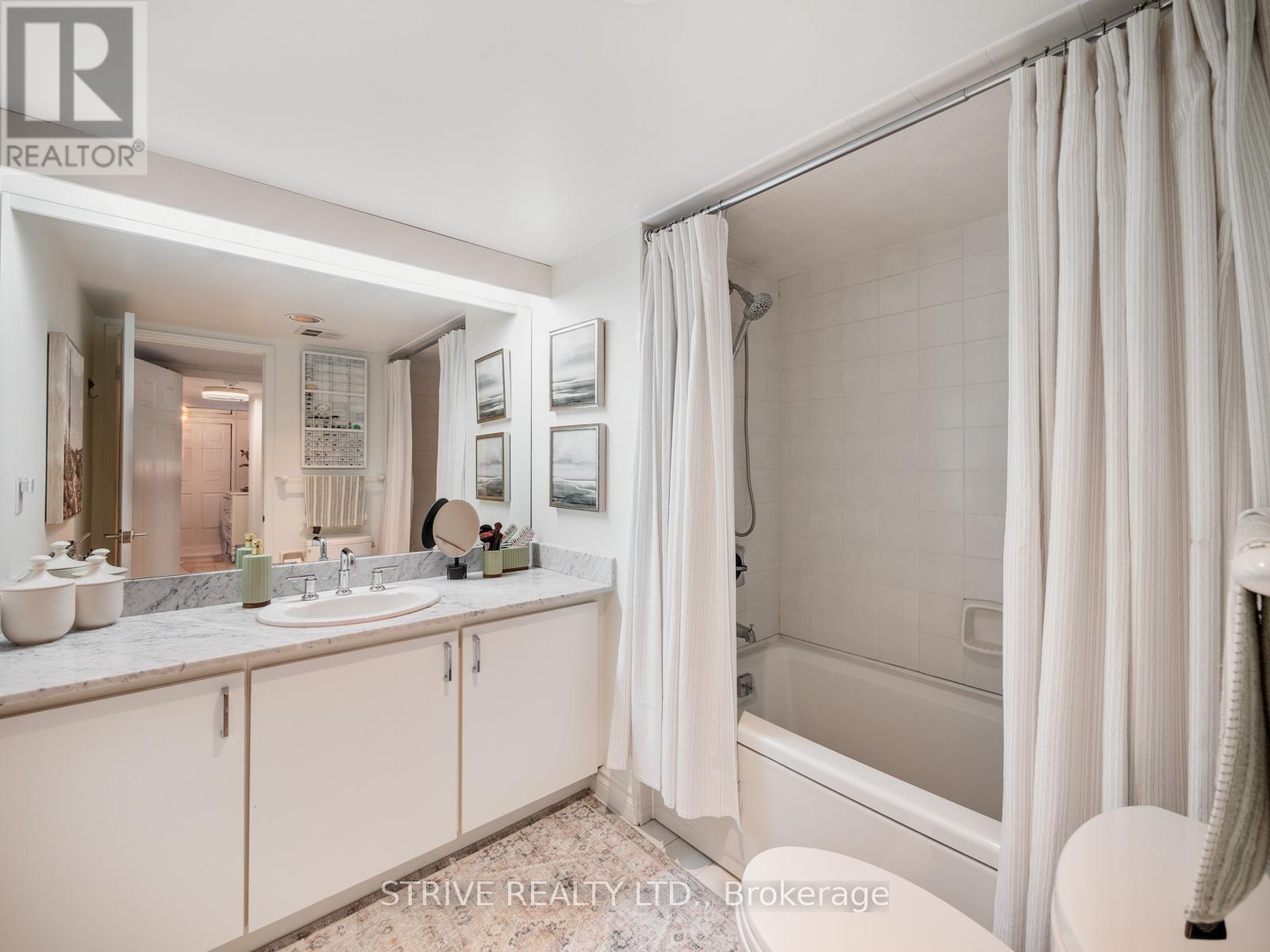 610 - 100 Lakeshore Road E, Oakville, Ontario  L6J 6M9 - Photo 29 - W12674854