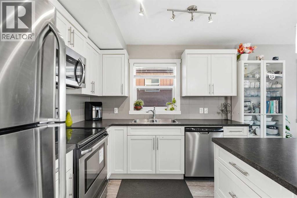 427 Redstone View Ne, Calgary, Alberta  T3N 1B5 - Photo 8 - A2274654