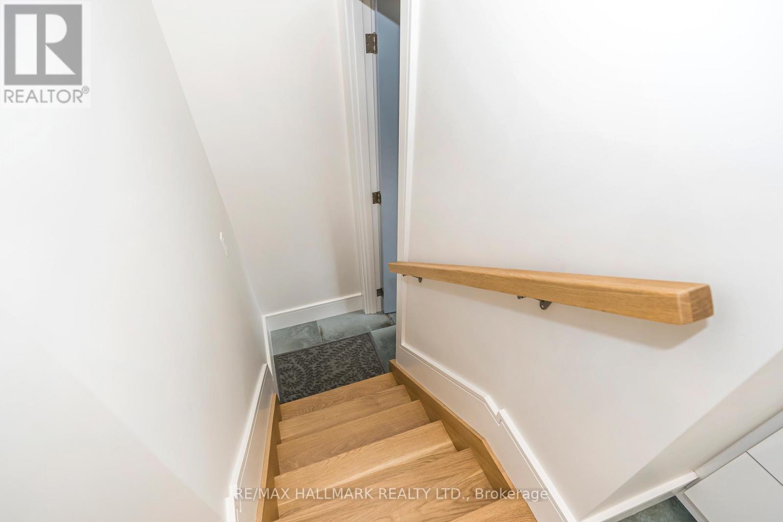 House - 202 Rusholme Road, Toronto, Ontario  M6H 2Y7 - Photo 4 - C12674856