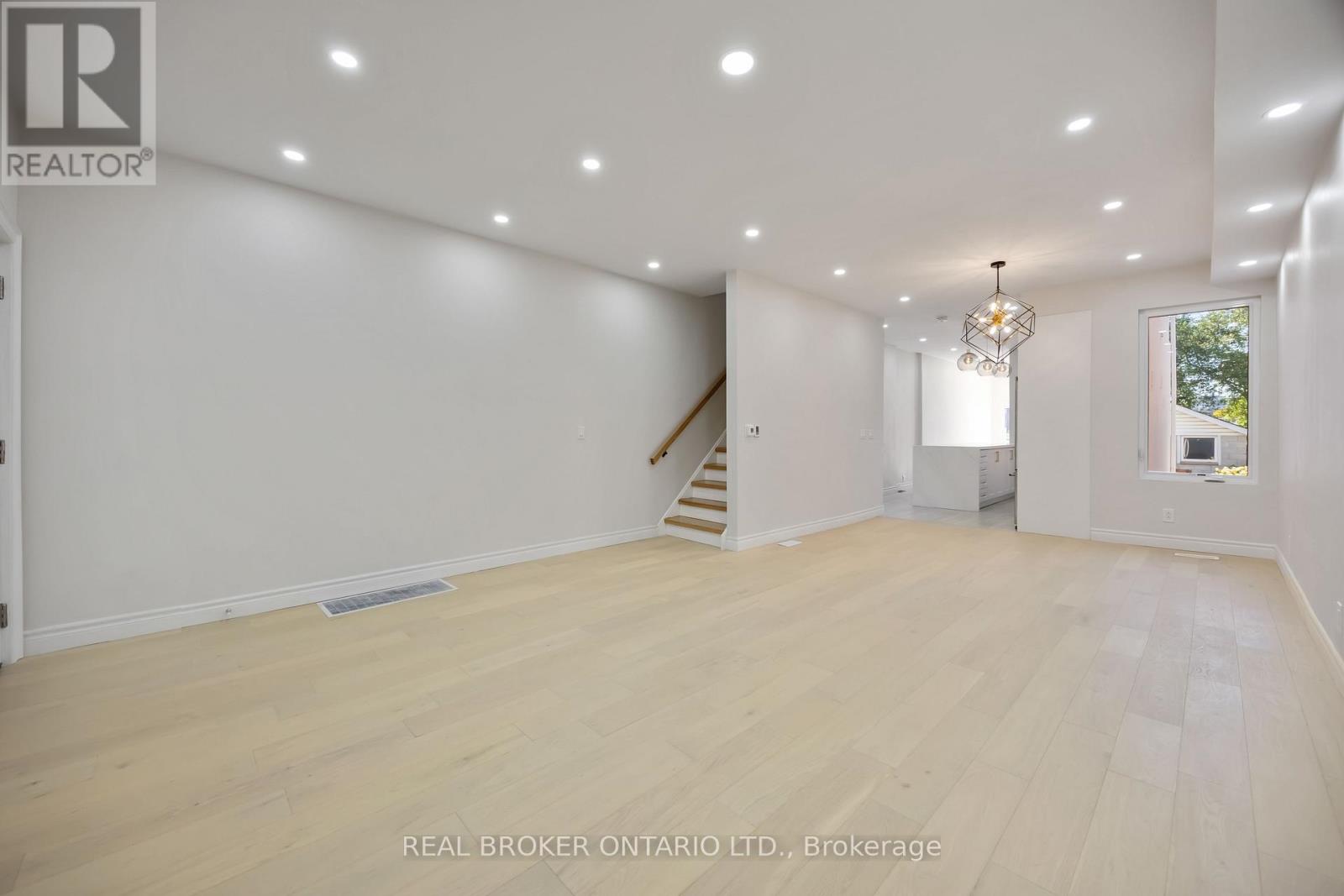 806 Gladstone Avenue, Toronto, Ontario  M6H 3J6 - Photo 9 - W12674860