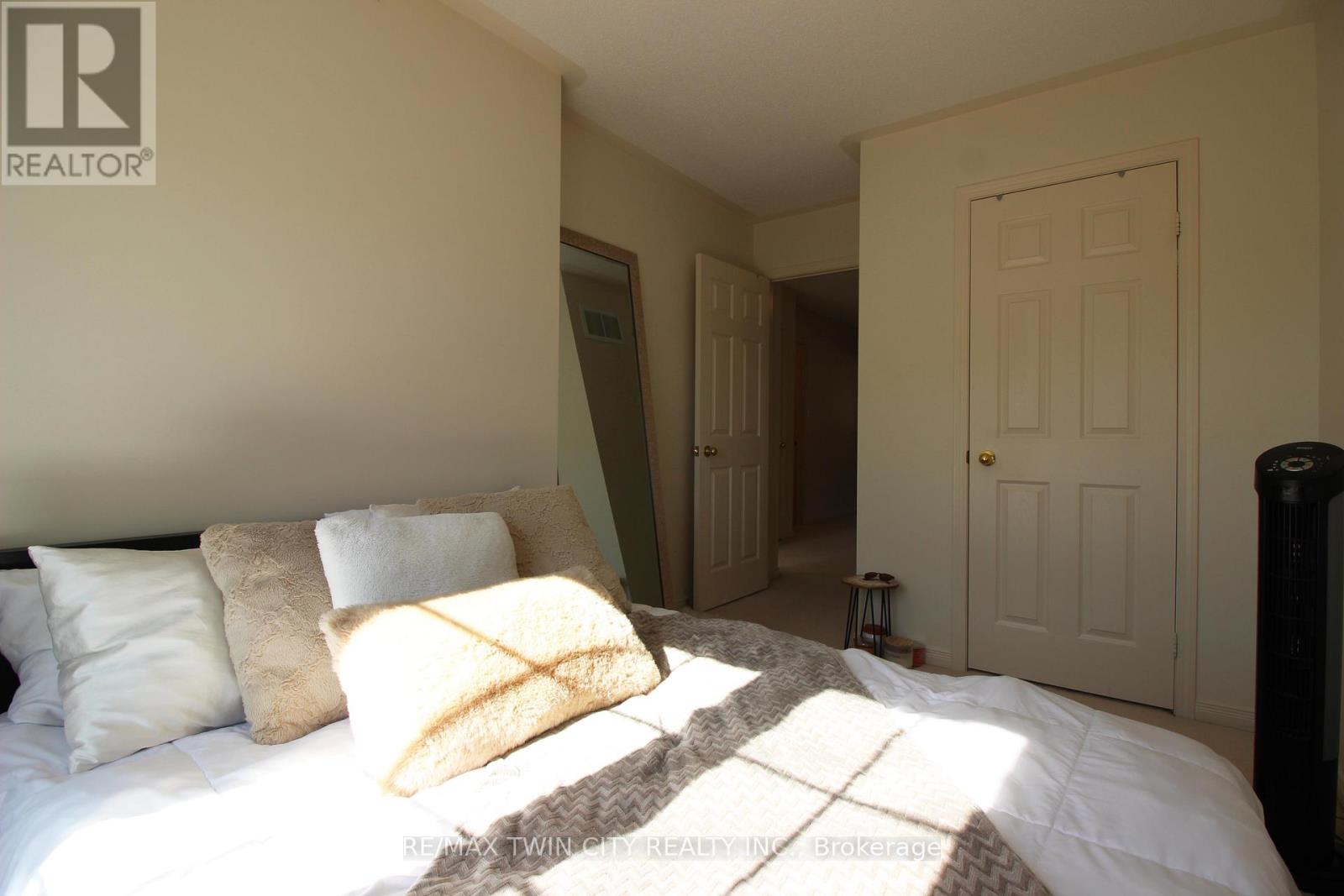 72 - 110 Highland Road E, Kitchener, Ontario  N2M 3S1 - Photo 25 - X12674864