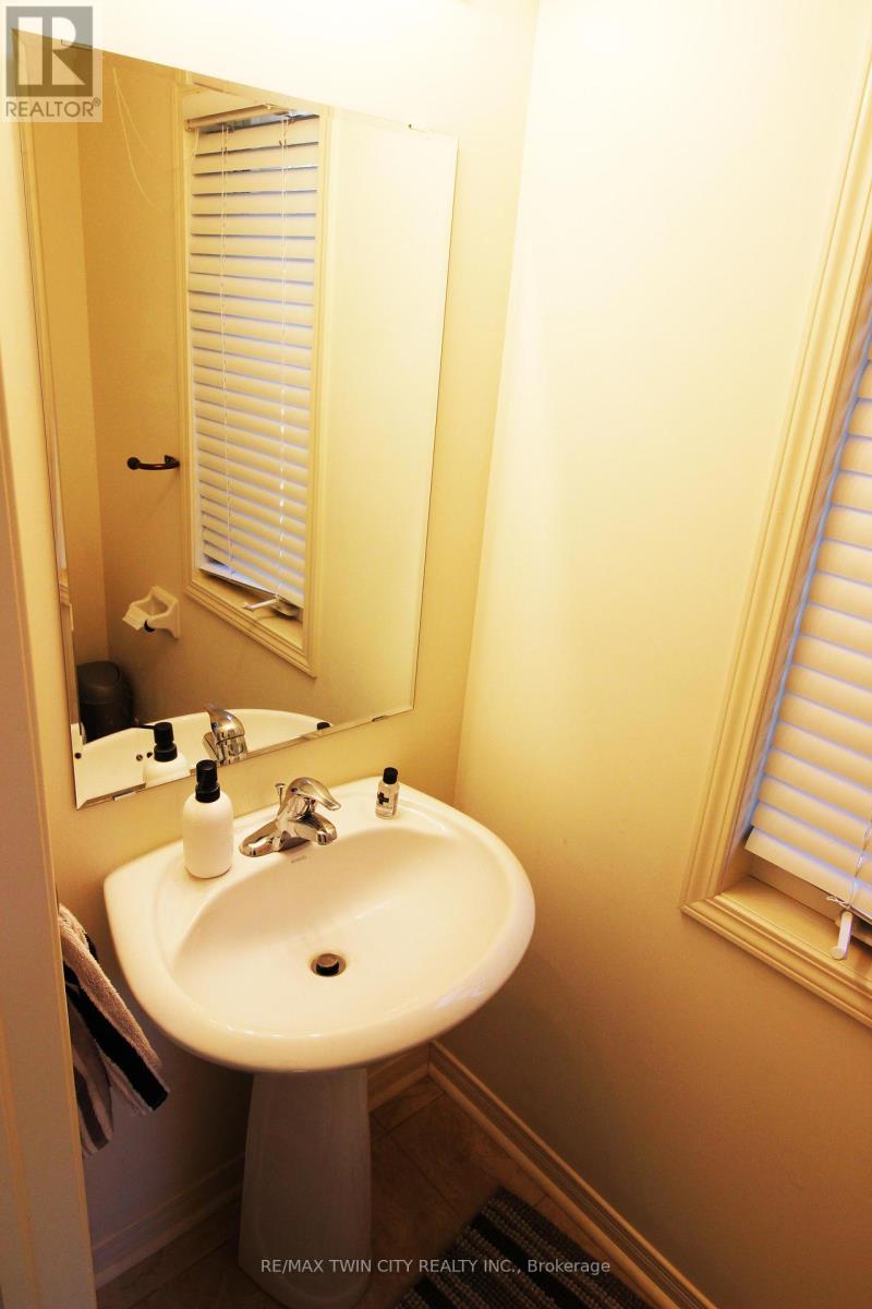 72 - 110 Highland Road E, Kitchener, Ontario  N2M 3S1 - Photo 7 - X12674864