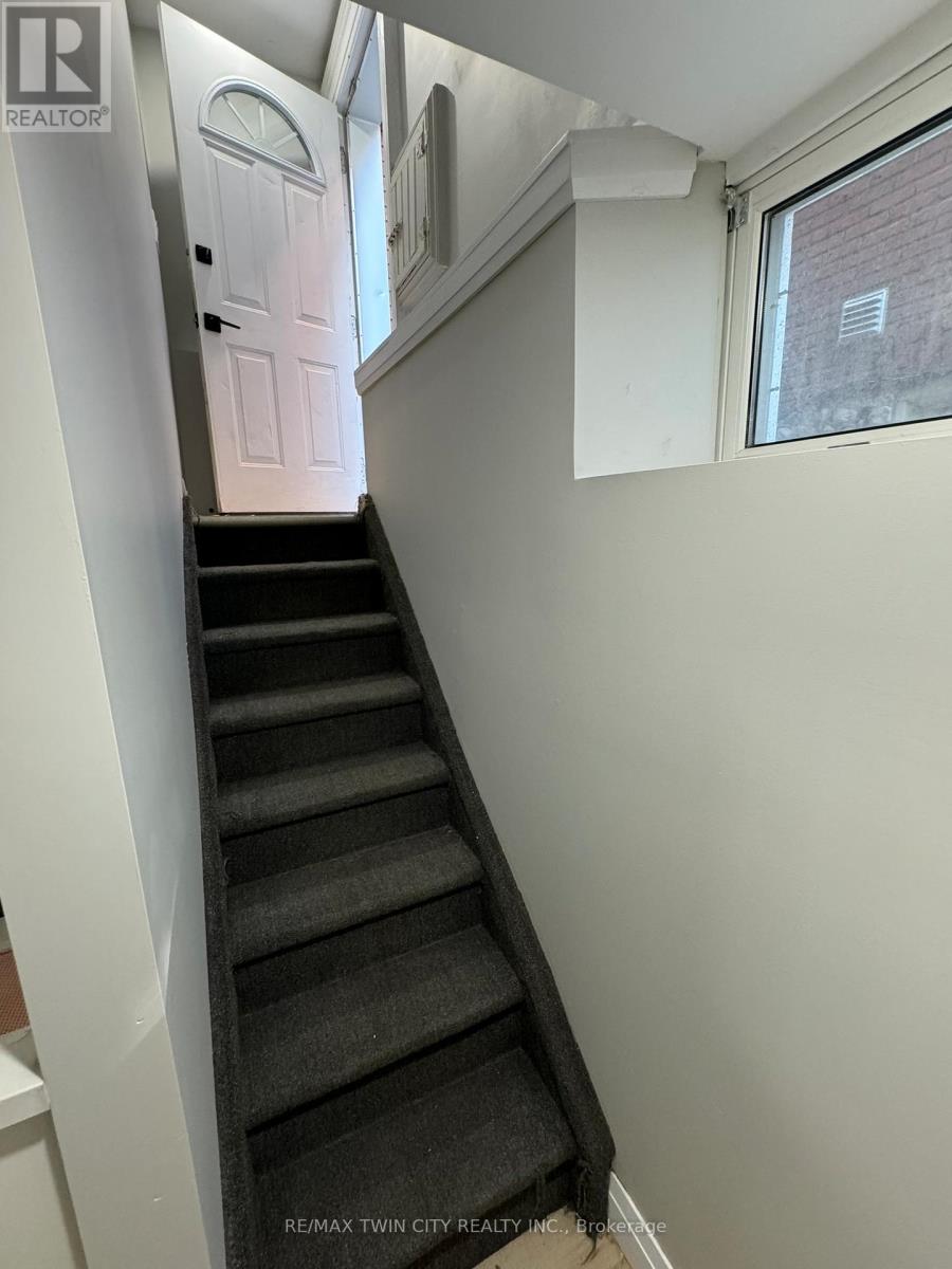 Lower - 266 Dalhousie Street, Brantford, Ontario  N3S 3V2 - Photo 4 - X12674886